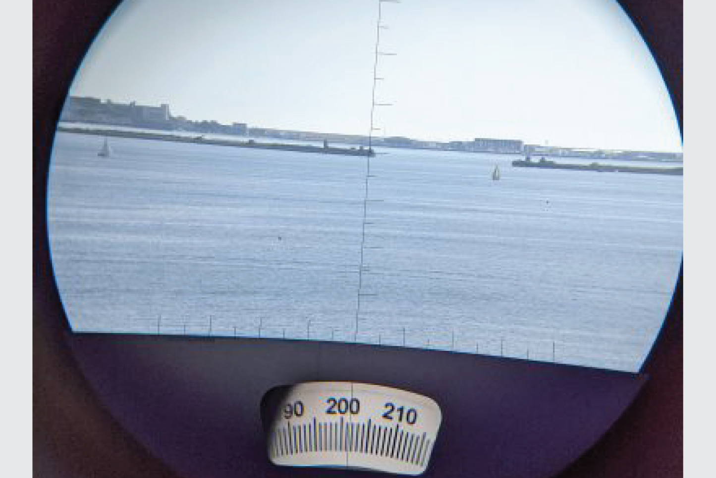دوربین دوچشمی دریانوردی برسر مدل Nautic 7x50 Gen II