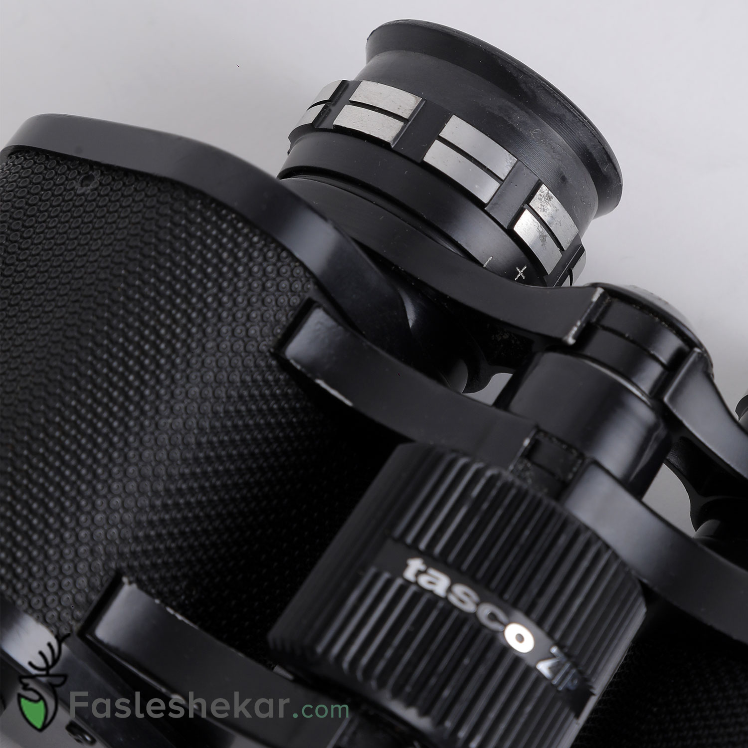 دوربین دو چشمی تاسکو 8x40 مدل ZIP 323Z