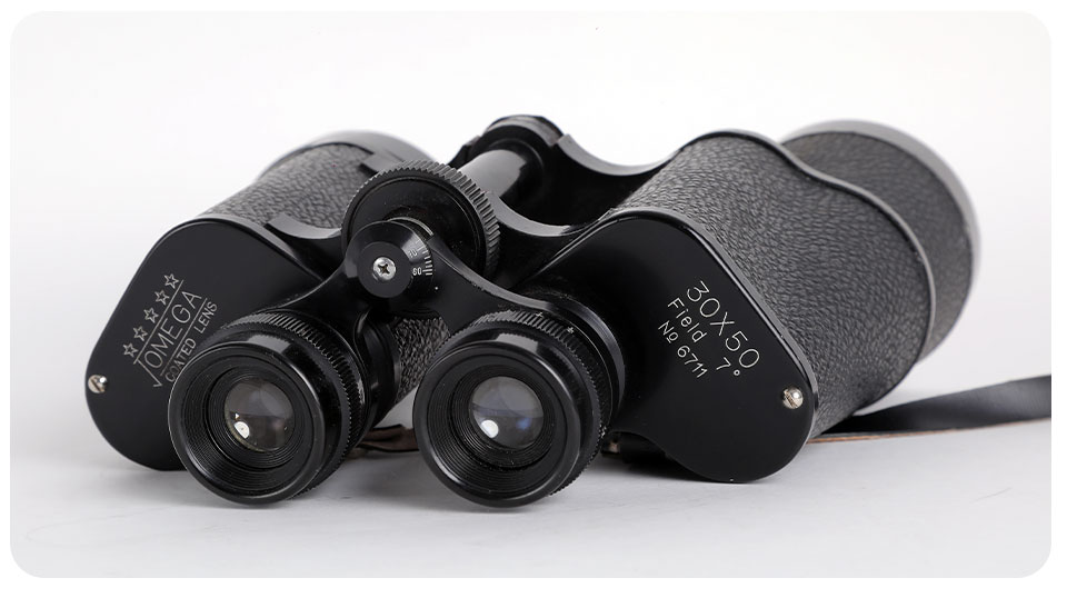دوربین دوچشمی امگا OMEGA 30x50 شماره 6711  ساخت کشور ژاپن است.
